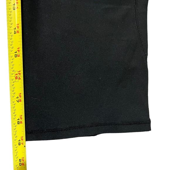 Nike Dri Fit Women’s Black cropped Yoga Pants Size Small - Picture 6 of 6